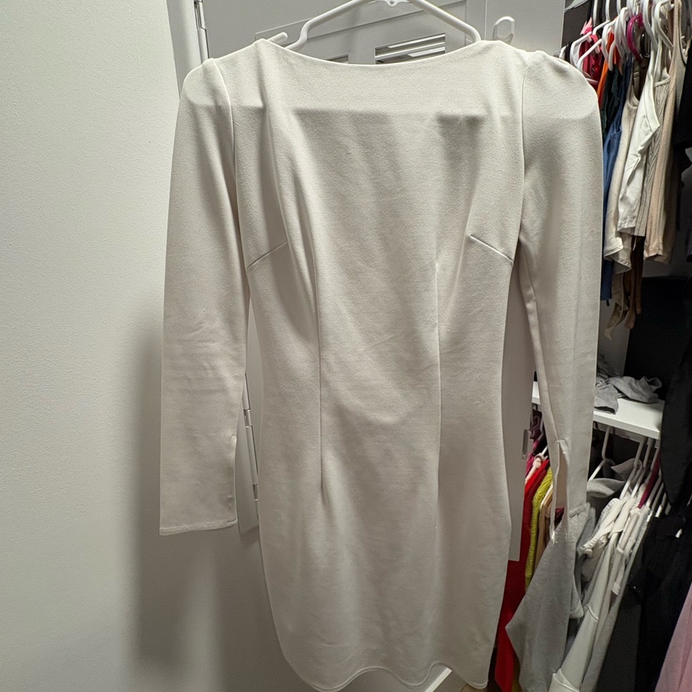 REVOLVE Chic White Backless Dress - Picture 4 of 4